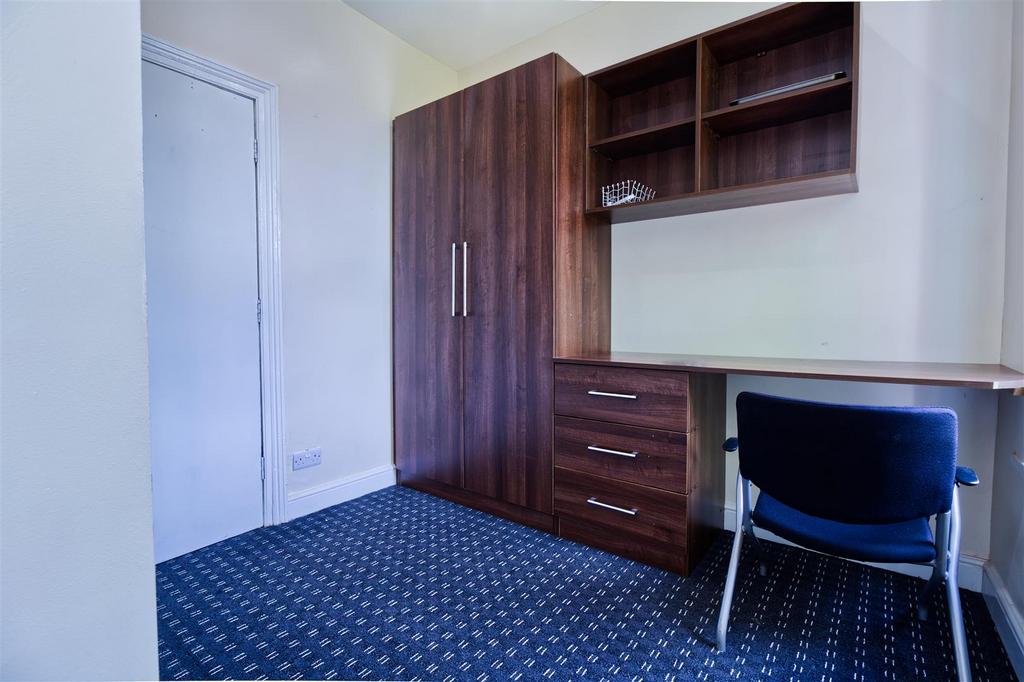 236 KL-Bedroom 9 PT 2.jpg