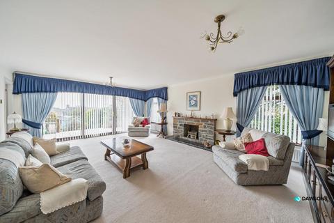 4 bedroom detached house for sale, Llys Y Coed, Pembrey, Burry Port