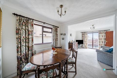 4 bedroom detached house for sale, Llys Y Coed, Pembrey, Burry Port