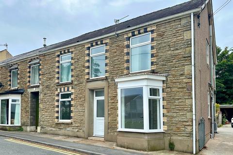 2 bedroom apartment to rent, Woodlands, Gowerton, SA4
