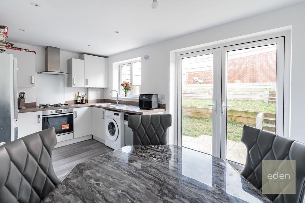 Kitchen / Diner