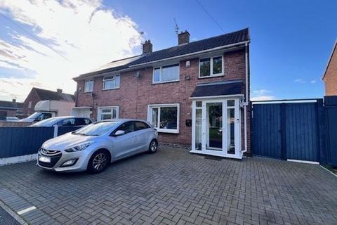 3 bedroom semi-detached house to rent, Beresford Road, Sawley, NG10 3DZ