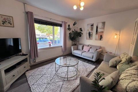 3 bedroom semi-detached house to rent, Beresford Road, Sawley, NG10 3DZ