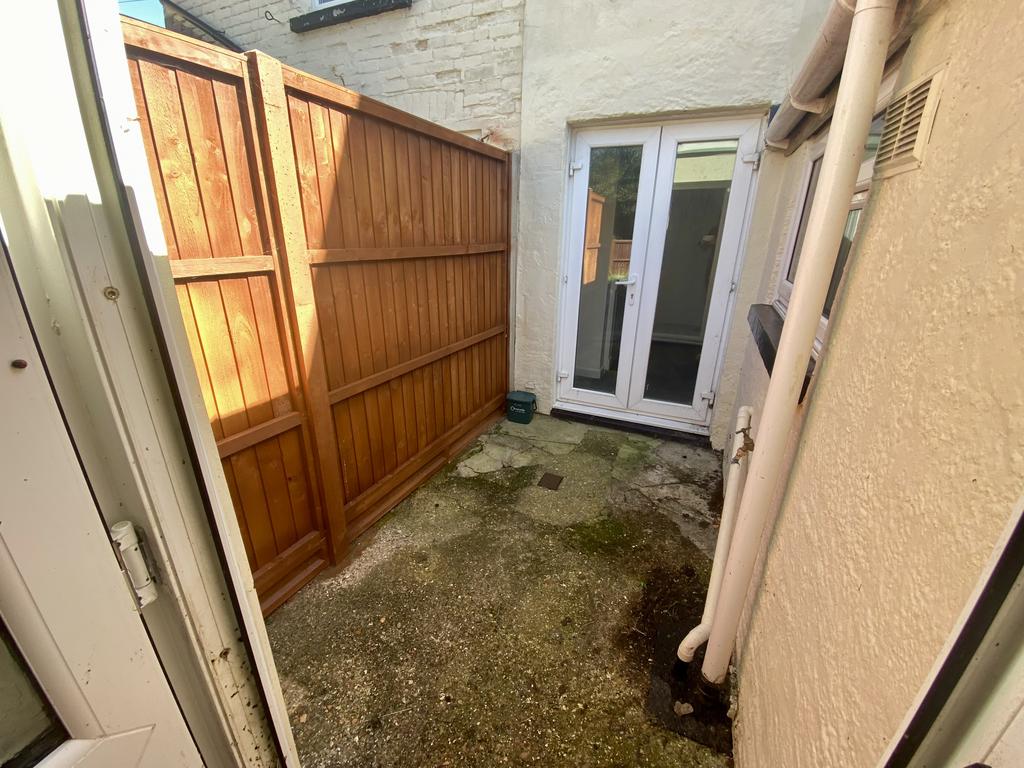 Carisbrooke patio