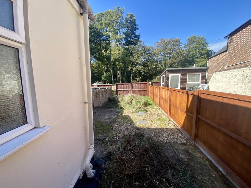 Carisbrooke garden