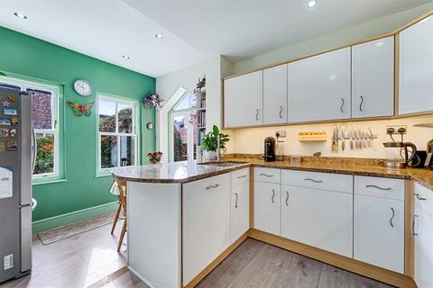 undefined, Mersey Road, Sale