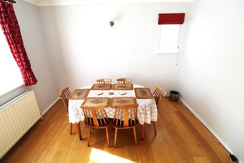 3 bedroom semi-detached house for sale, Charlbury Avenue, Stanmore, HA7