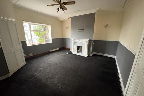 19 Mayfield View, Wyke, Bradford, BD12 9PY