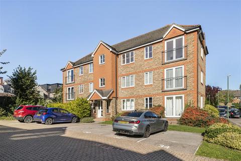 undefined, Sevenoaks Close, Sutton