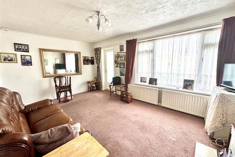 undefined, Long Lane, Bexleyheath DA7