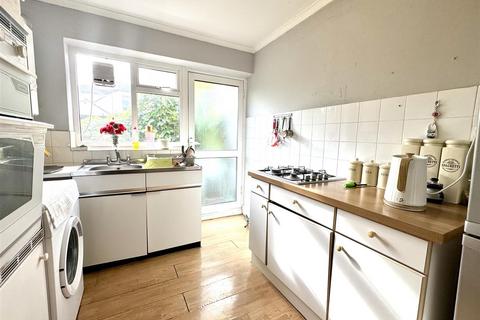 undefined, Long Lane, Bexleyheath DA7