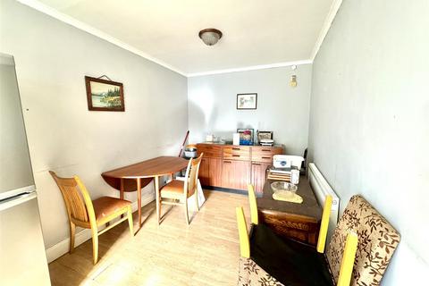 undefined, Long Lane, Bexleyheath DA7