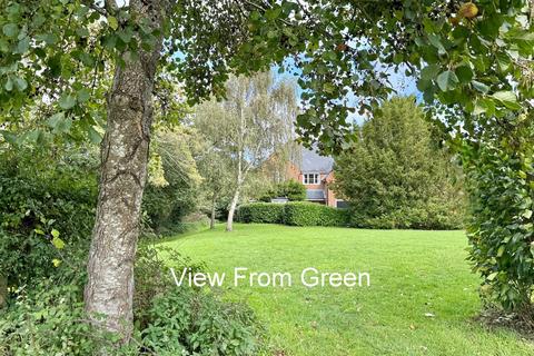 5 bedroom detached house for sale, Shires Close, Ringwood, BH24 3DJ