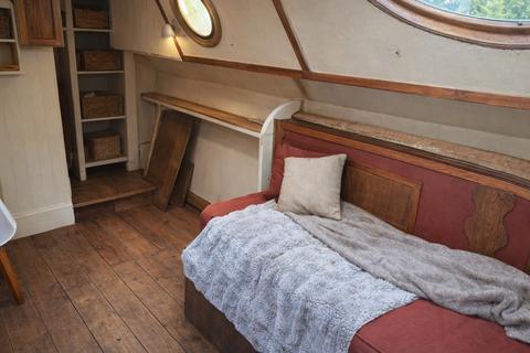 1 bedroom houseboat for sale, Knight Road, Rochester ME2