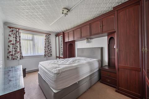 undefined, Retreat Close, Kingsbridge