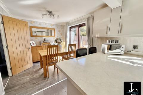 4 bedroom detached house for sale, Cooke Drive, Telford TF4