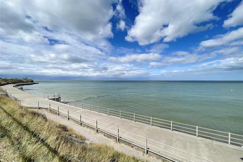 2 bedroom flat for sale, Sea Road, Westgate-On-Sea