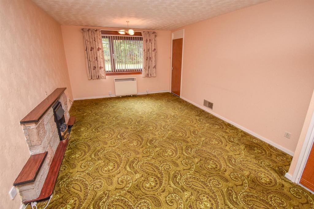 LOUNGE-DINING ROOM-2.jpg
