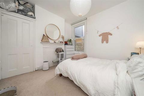 1 bedroom flat to rent, St. Elmo Road, London W12