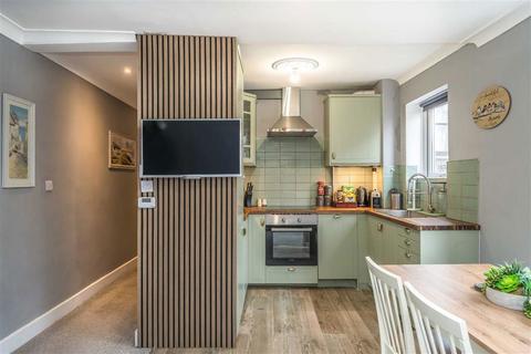 1 bedroom flat for sale, Brighton Terrace, London SW9