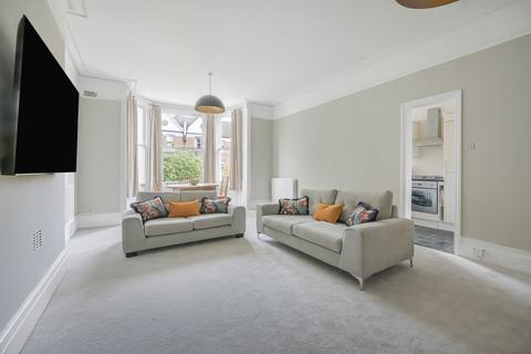 1 bedroom flat to rent, Canfield Gardens, London, NW6