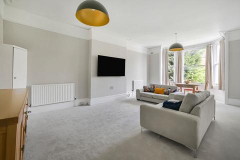 1 bedroom flat to rent, Canfield Gardens, London, NW6