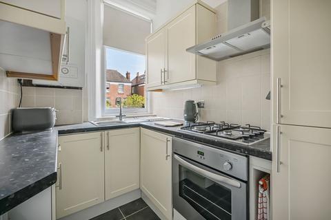 1 bedroom flat to rent, Canfield Gardens, London, NW6