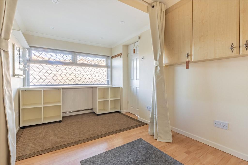 4th Bedroom / Study