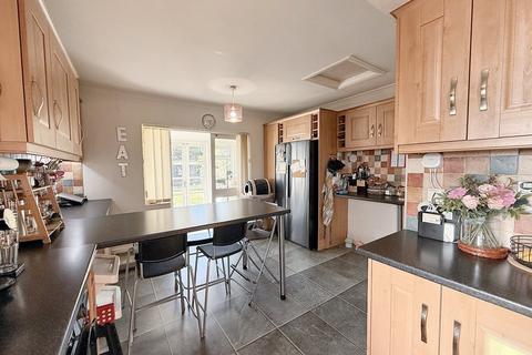 undefined, Ridgeway, Rayleigh, Essex, SS6