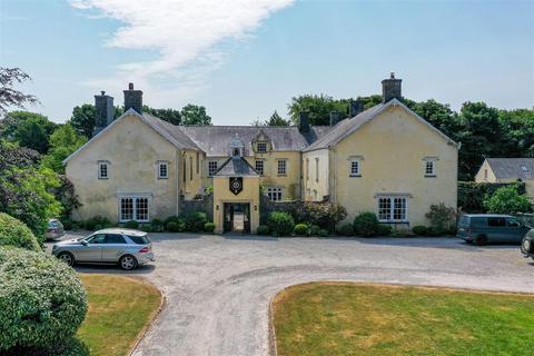 4 bedroom end of terrace house to rent, Nichol House, Nash Manor, Vale of Glamorgan, CF71 7NS