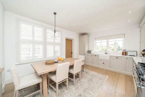 undefined, Bedford Hill, London SW12