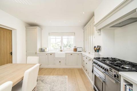 undefined, Bedford Hill, London SW12