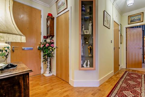 2 bedroom apartment for sale, Holbrook Way, Swindon, SN1