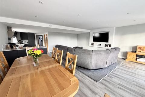 5 Franklyn Close, Poole, BH16 5PF