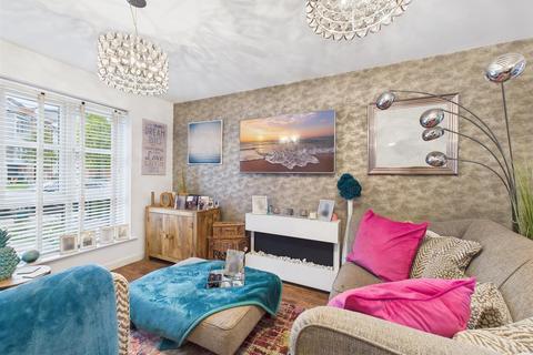 4 bedroom semi-detached house for sale, Provis Wharf, Aylesbury HP20