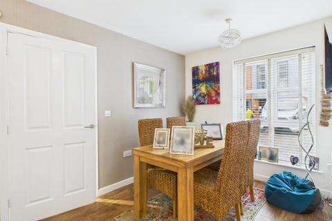 4 bedroom semi-detached house for sale, Provis Wharf, Aylesbury HP20
