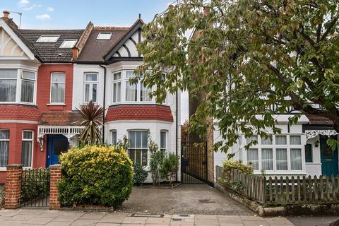 2 bedroom maisonette for sale, Lavington Road, London