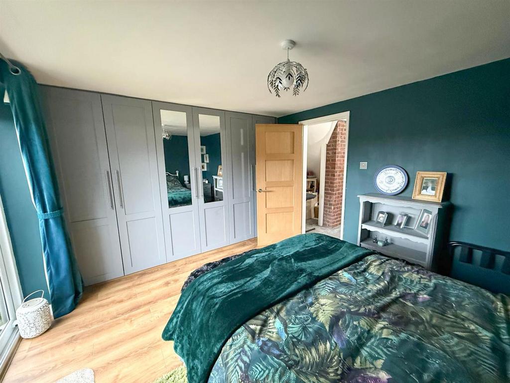 3 bed townhouse, Silsden 4