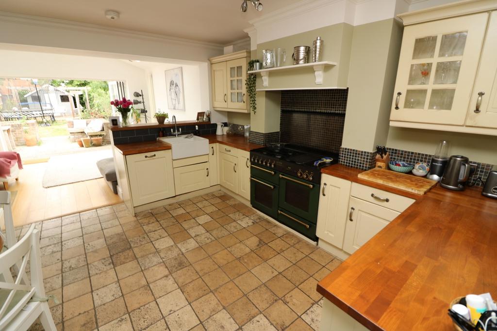 Kitchen Left