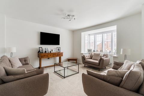 4 bedroom detached house for sale, Thresher Street, Stratford-upon-avon, CV37
