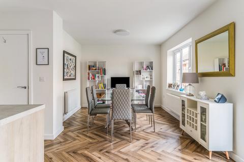 4 bedroom detached house for sale, Thresher Street, Stratford-upon-avon, CV37