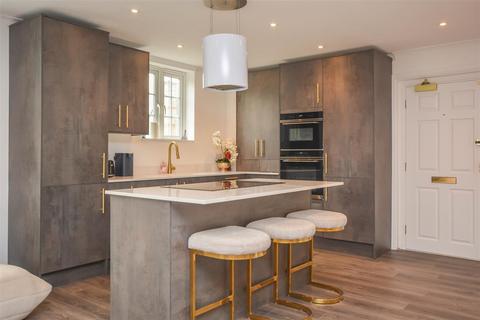 3 bedroom apartment for sale, Vaughan Williams Way, Warley, Brentwood