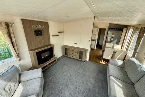 2 bedroom park home for sale, Sirior Bach Caravan Park