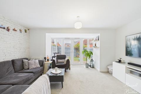 4 bedroom semi-detached house for sale, Turnside Street, Buckingham