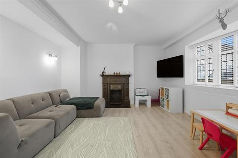 undefined, Gravel Close, Chigwell IG7