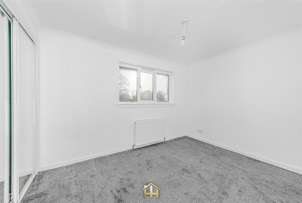 9 EARLSTON AVE DD40 TH 031025 EDIT (3 of 7).jpg