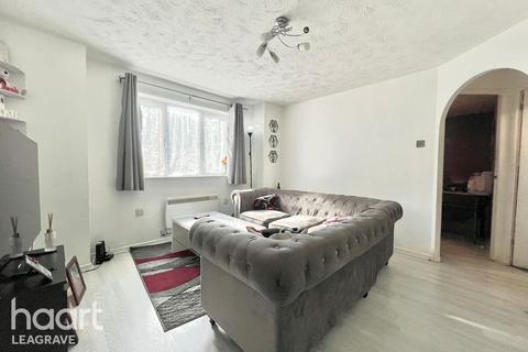undefined, Simpson Close, Luton