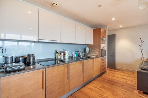 3 bedroom apartment for sale, Bermondsey Square, London
