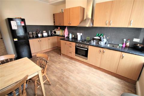 undefined, Walmsley Road, Hyde Park, Leeds, LS6 1NG