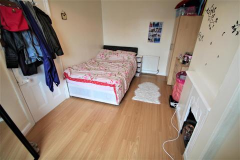 undefined, Walmsley Road, Hyde Park, Leeds, LS6 1NG